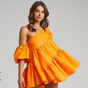 NWT Showpo orange dress